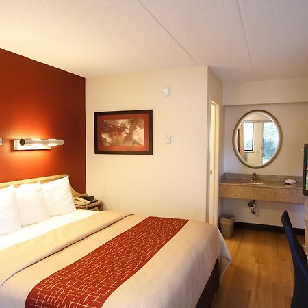 Red Roof Inn Huntington Barboursville Esterno foto