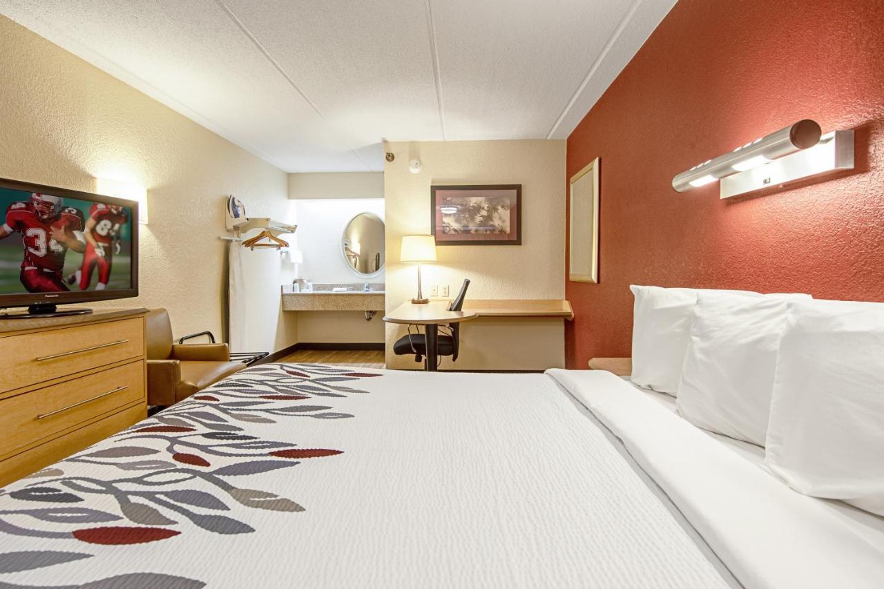 Red Roof Inn Huntington Barboursville Esterno foto