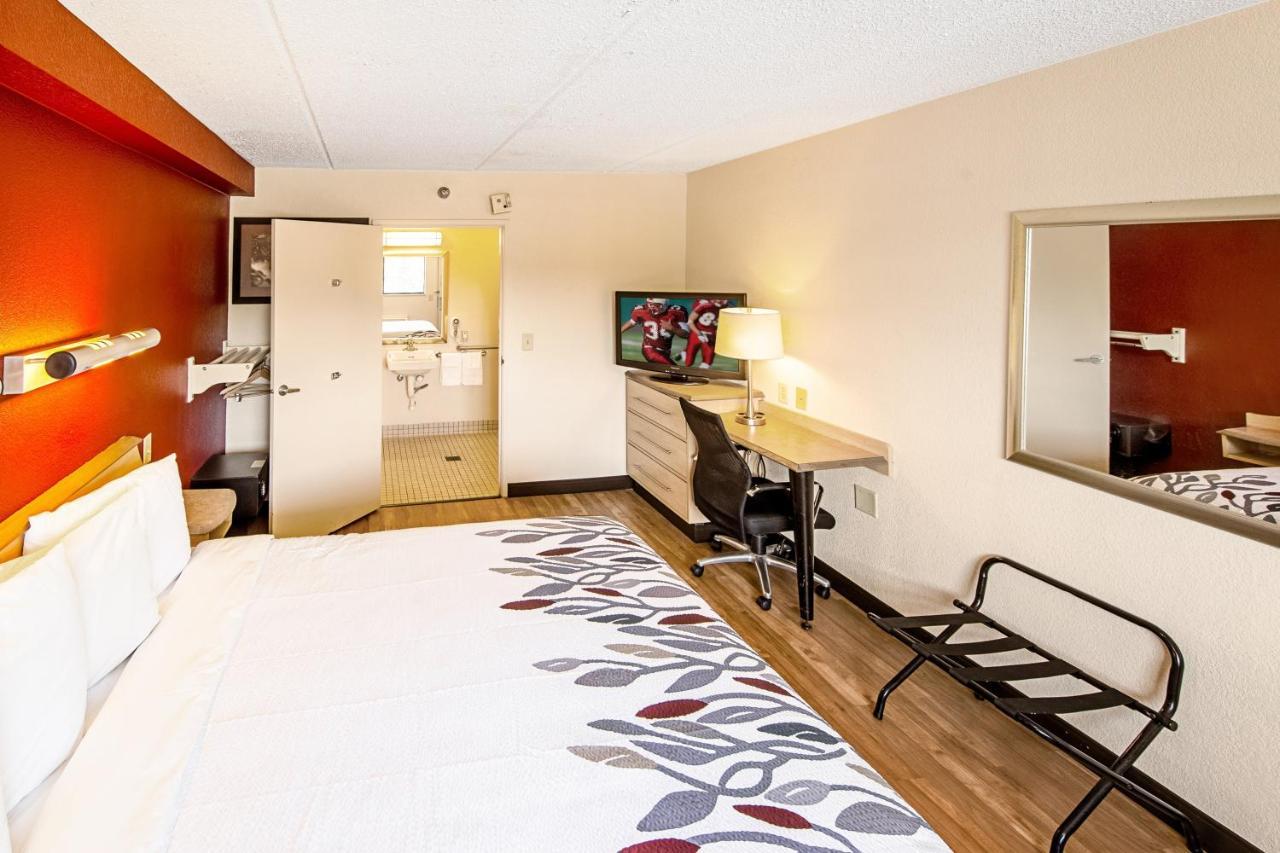 Red Roof Inn Huntington Barboursville Esterno foto